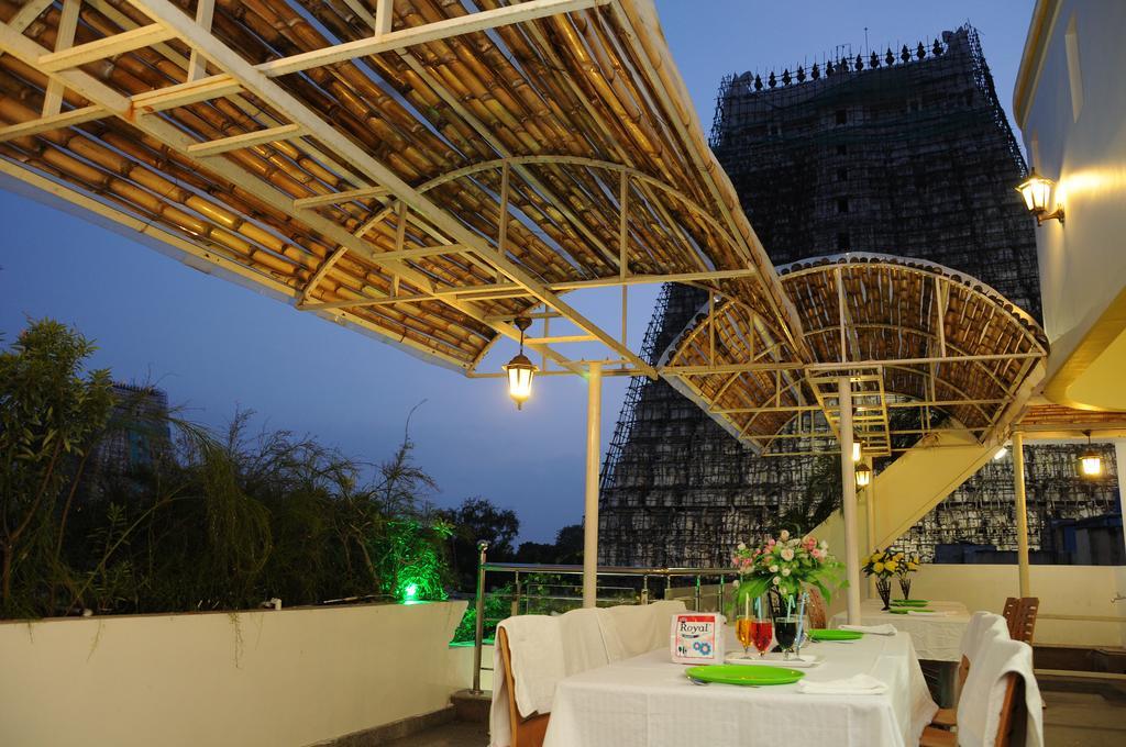 Sri Sarvesha Js Palace Temple View Tiruvannámalaj Kültér fotó